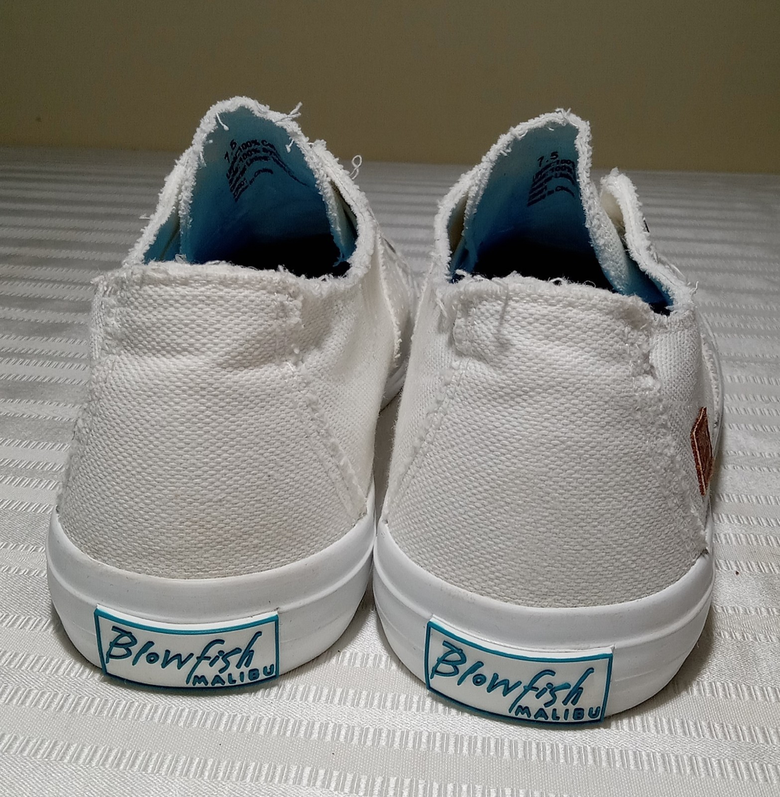 Blowfish Malibu Women’s Play, White Slip-On Sneaker, Size 7.5 M