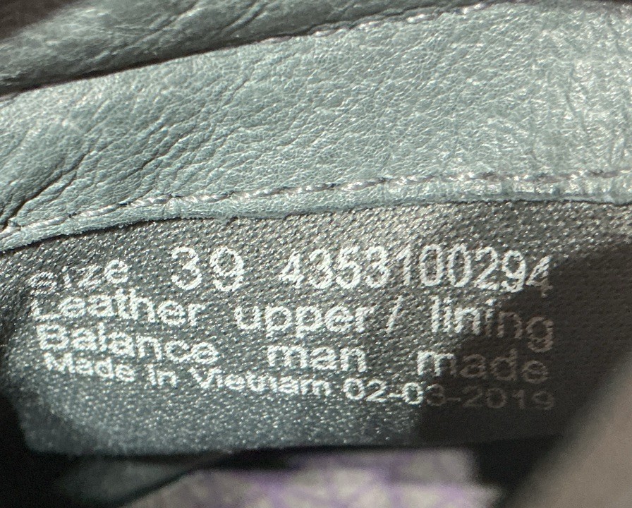 Dansko Patti Clog Women’s 39 / 8.5 Black Nubuck Leather Slip On Vibram Sole