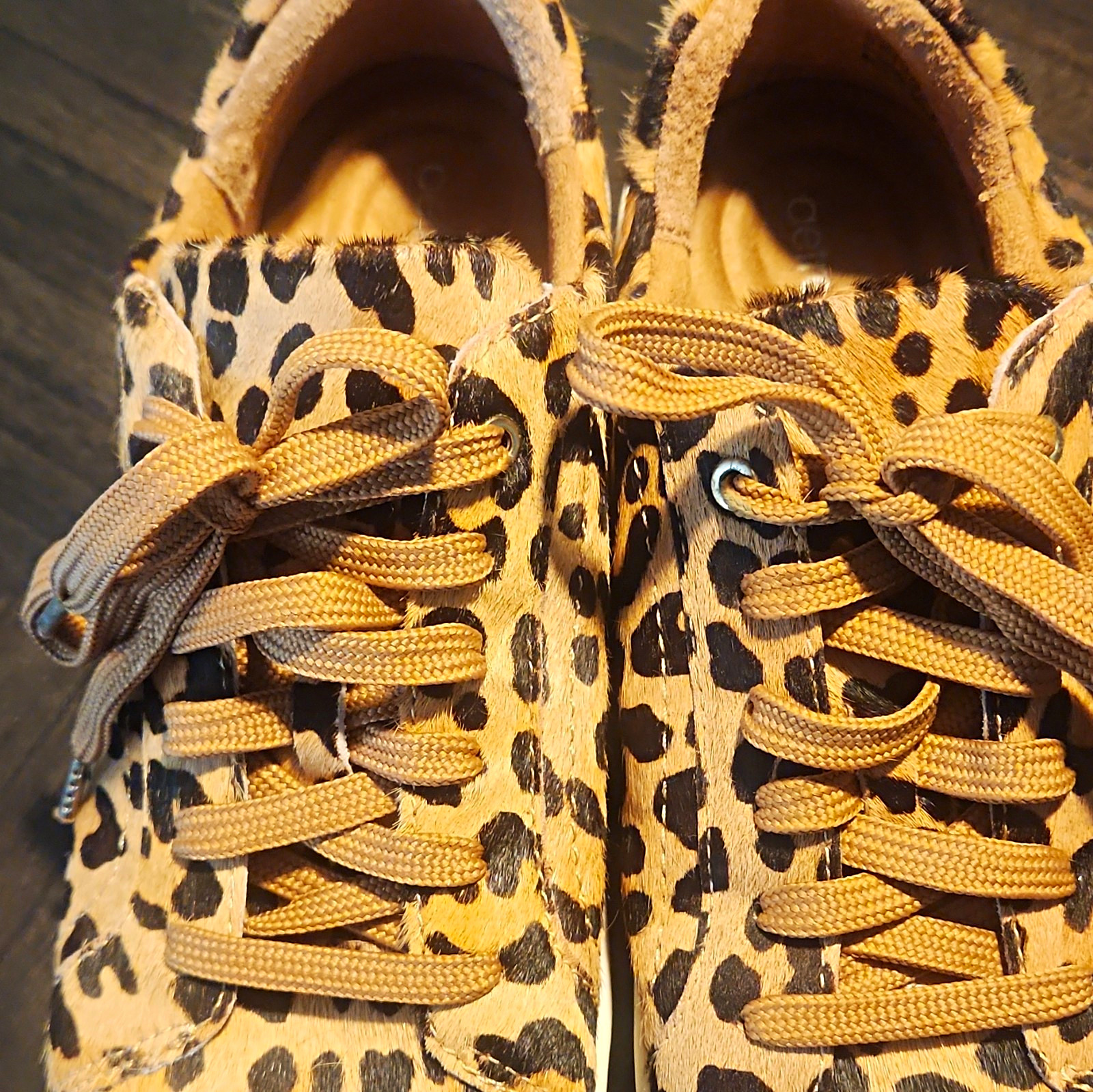 Aetrex Women’s Leopard Print Lace-Up Low Top Cushioned Sneaker US 7.5-8 M EUR 38