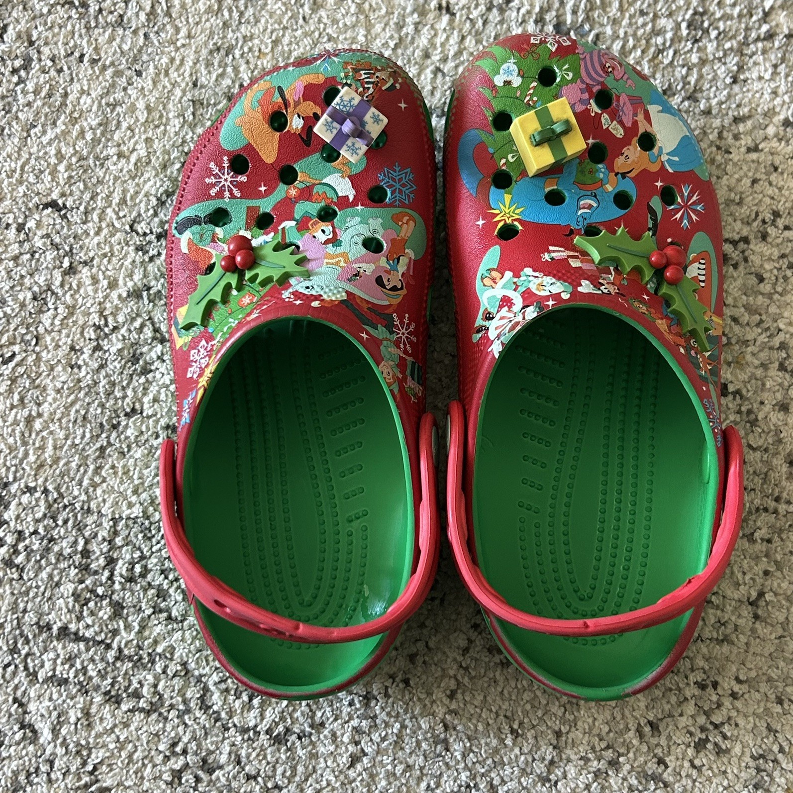 Disney Parks Christmas Holiday Mickey & Friends Adult Crocs Christmas M5/W7 2023