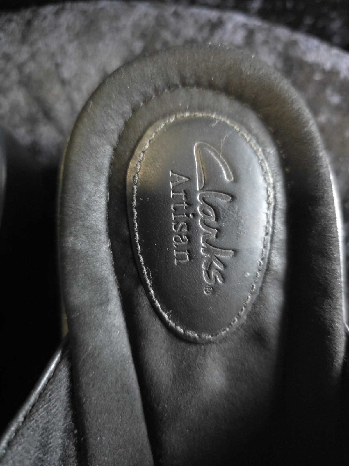 Clarks Artisan Black Leather Mule Clogs Womens 9M Slip-On Comfort Button