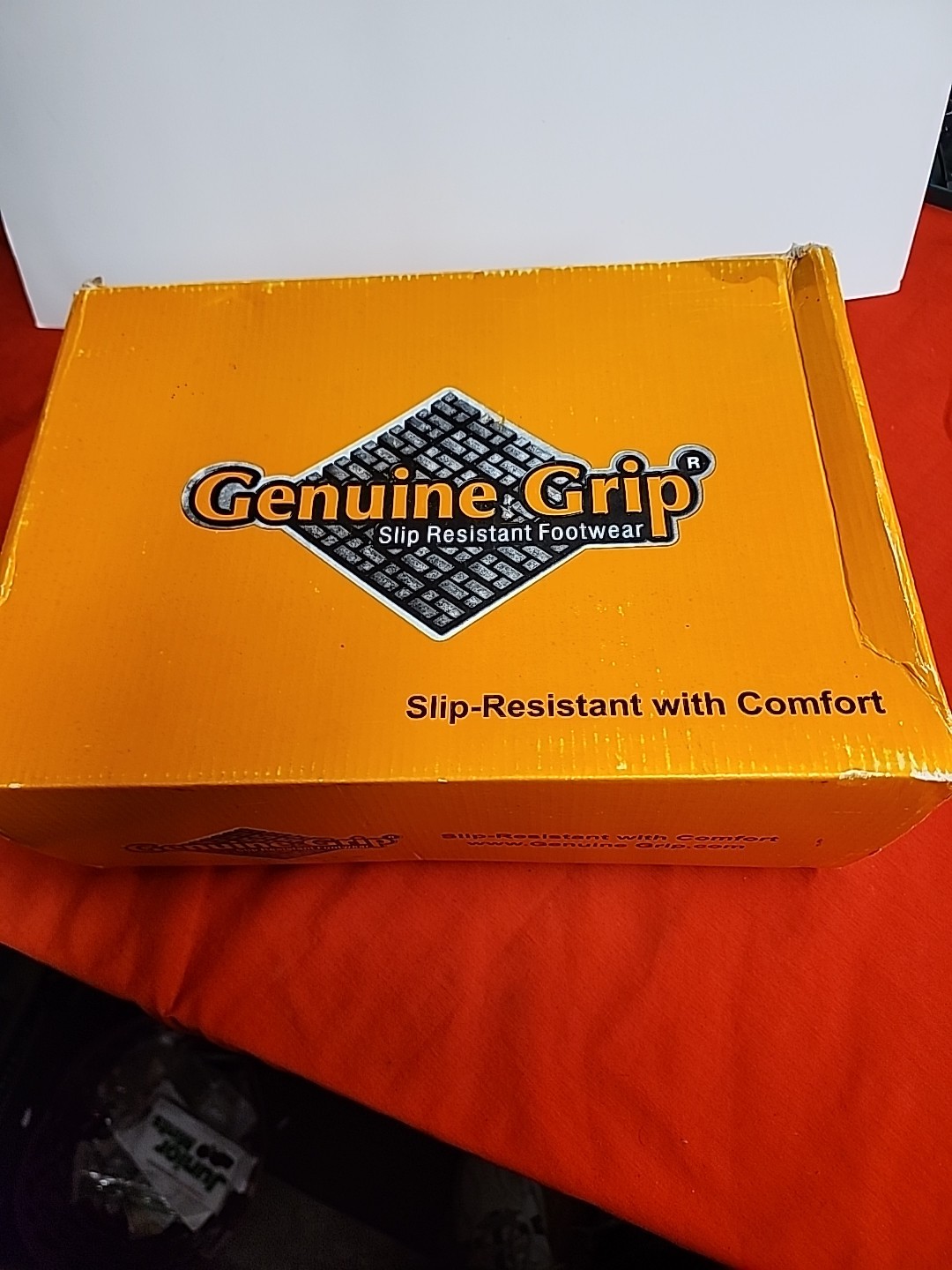 Genuine Grip Slip Resistant Womens Shoes Size 10