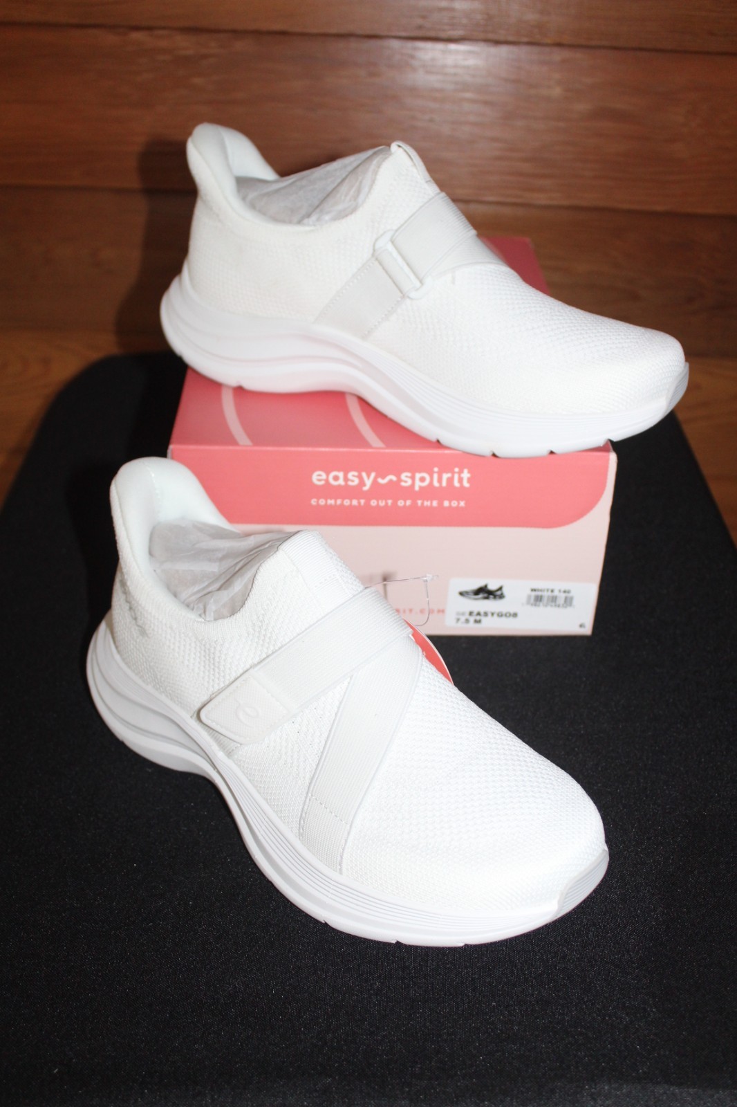 Women’s Easy Spirit EasyGo Knit Lightweight Slip On Sneaker White Sz 7.5 M