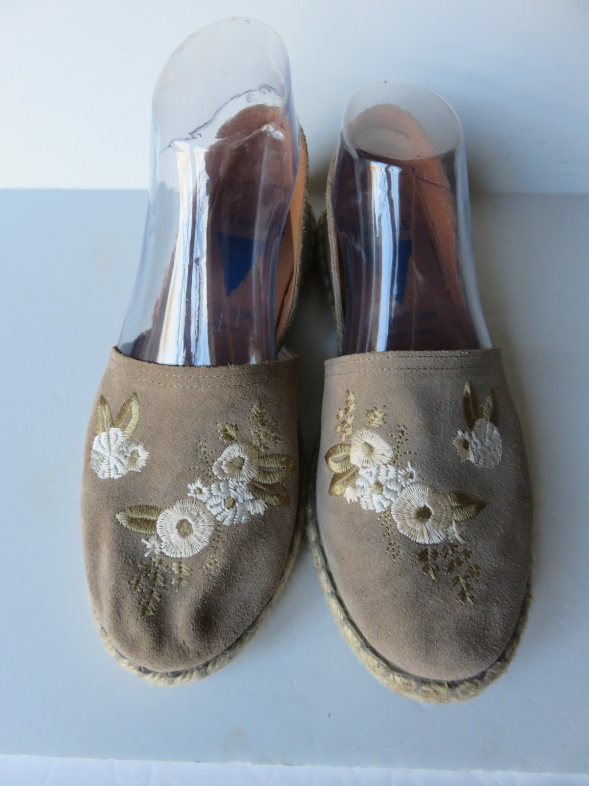 Verbenas Women’s Carmen Espadrille Beige Suede Flats Shoe 40/US 9 Flowers Floral