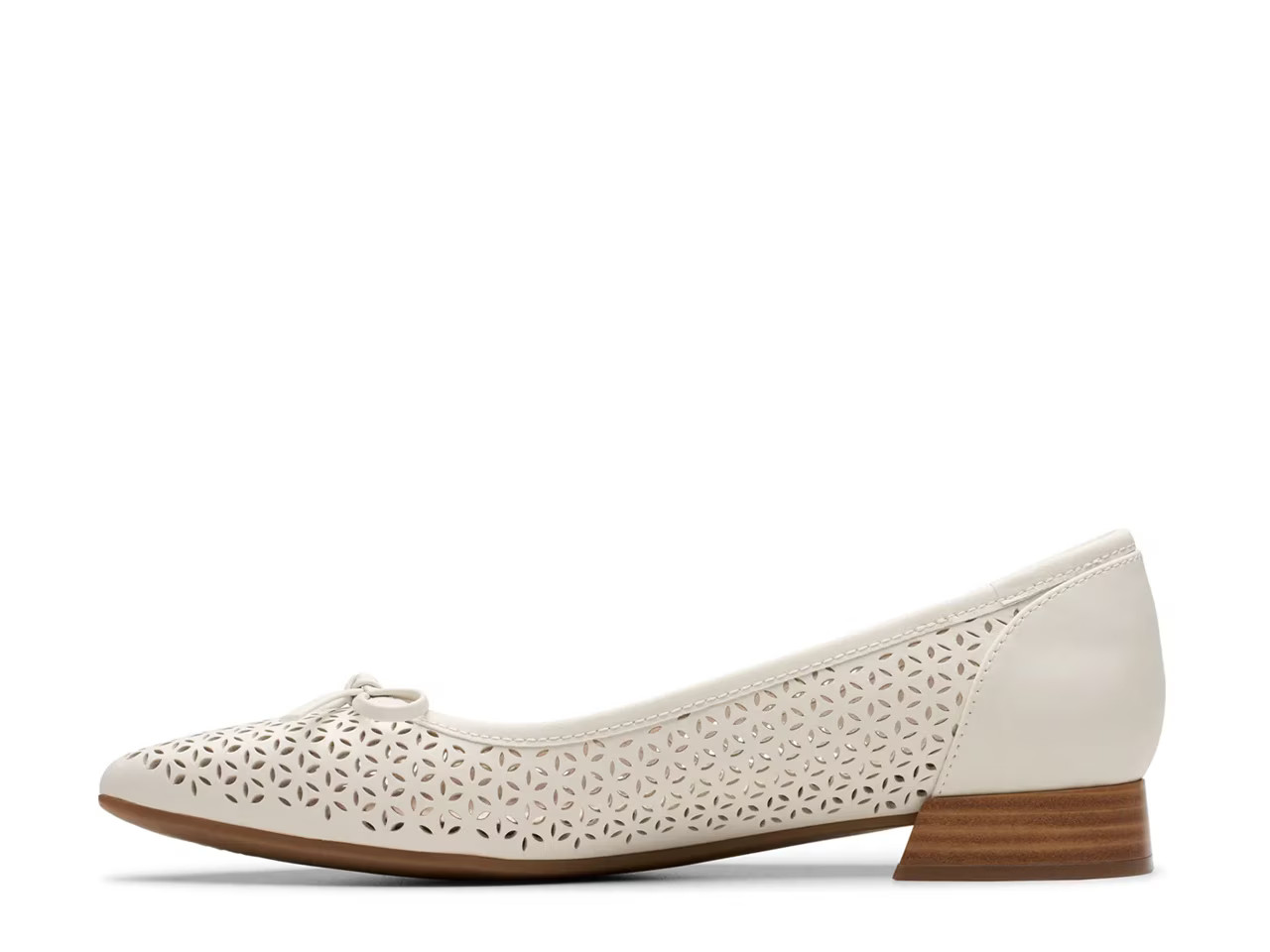 Clarks Women’s Natalyn Step Off White Laser Cut Leather Slip-On Flat 9 M