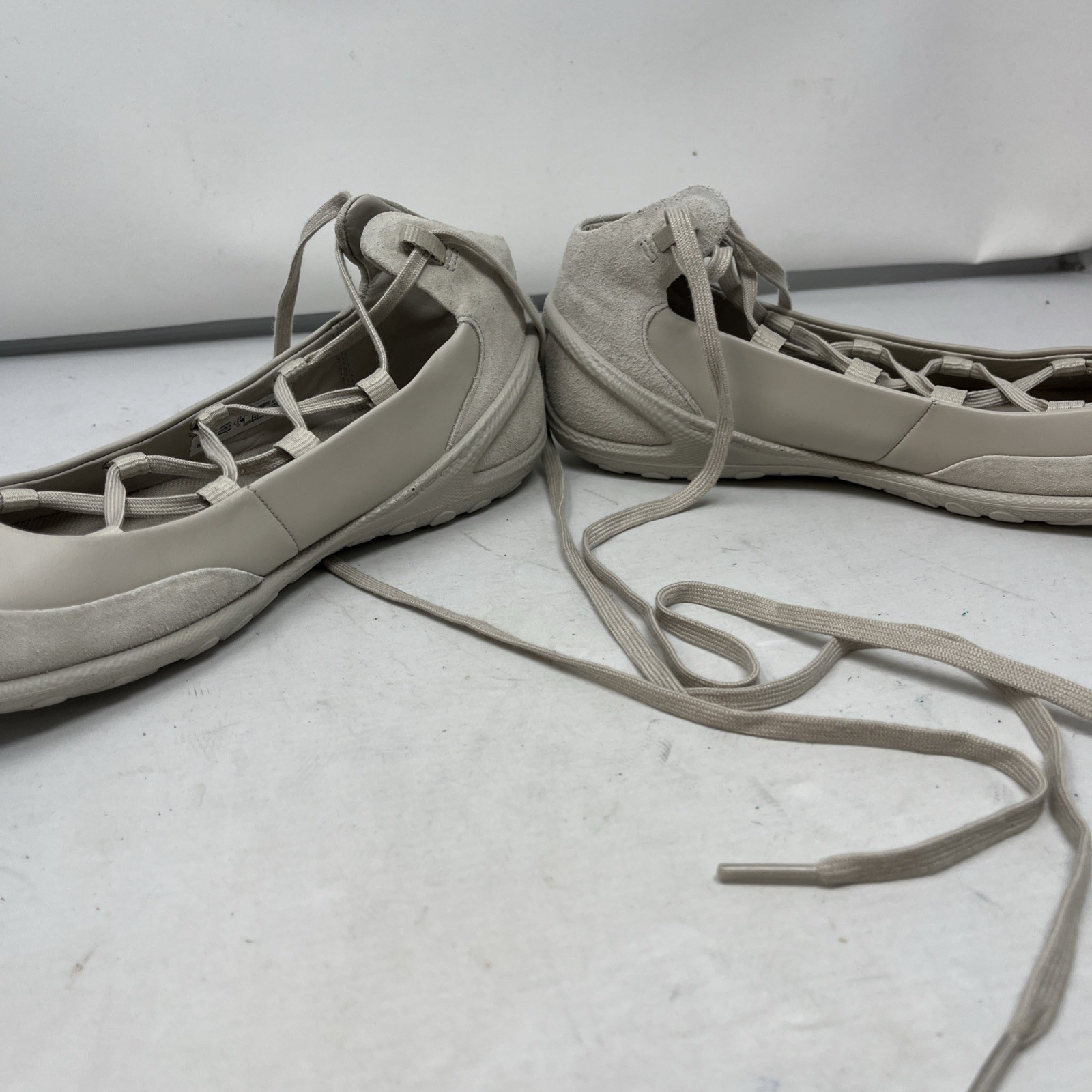 Ecco Biom Comfort Stylish Lace-up Flats Size 39 Never Worn