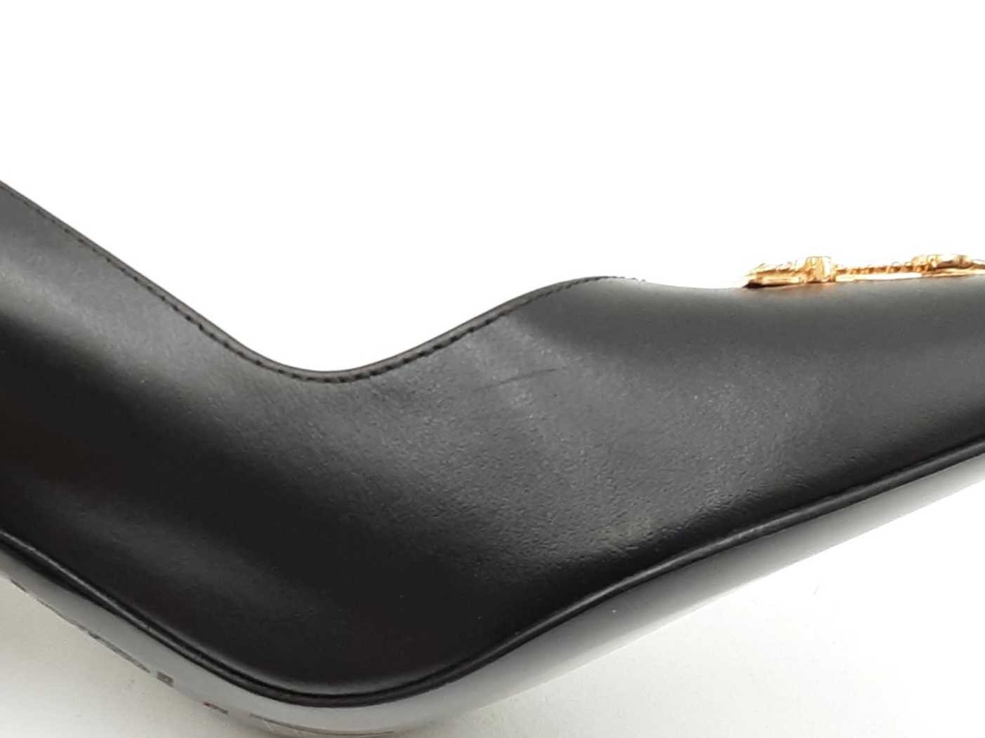 Versace Virtus 100 Pumps In Black Leather Size Eu 38 Us 7.5 Fw0525lxzdu