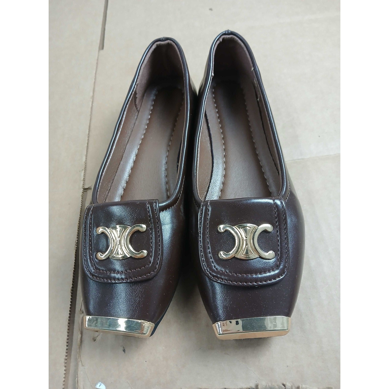 USED no brand nameBrown square-tBrown square-toe flat- 240(1.5)