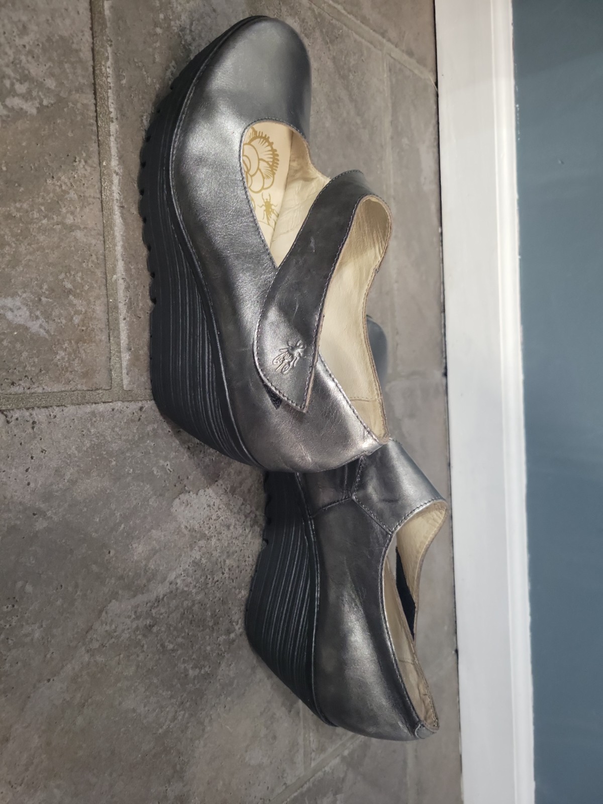 Fly London Yasi Womens Size US 10.5-11 Pewter Mary Jane Wedge Shoes *New, No Box
