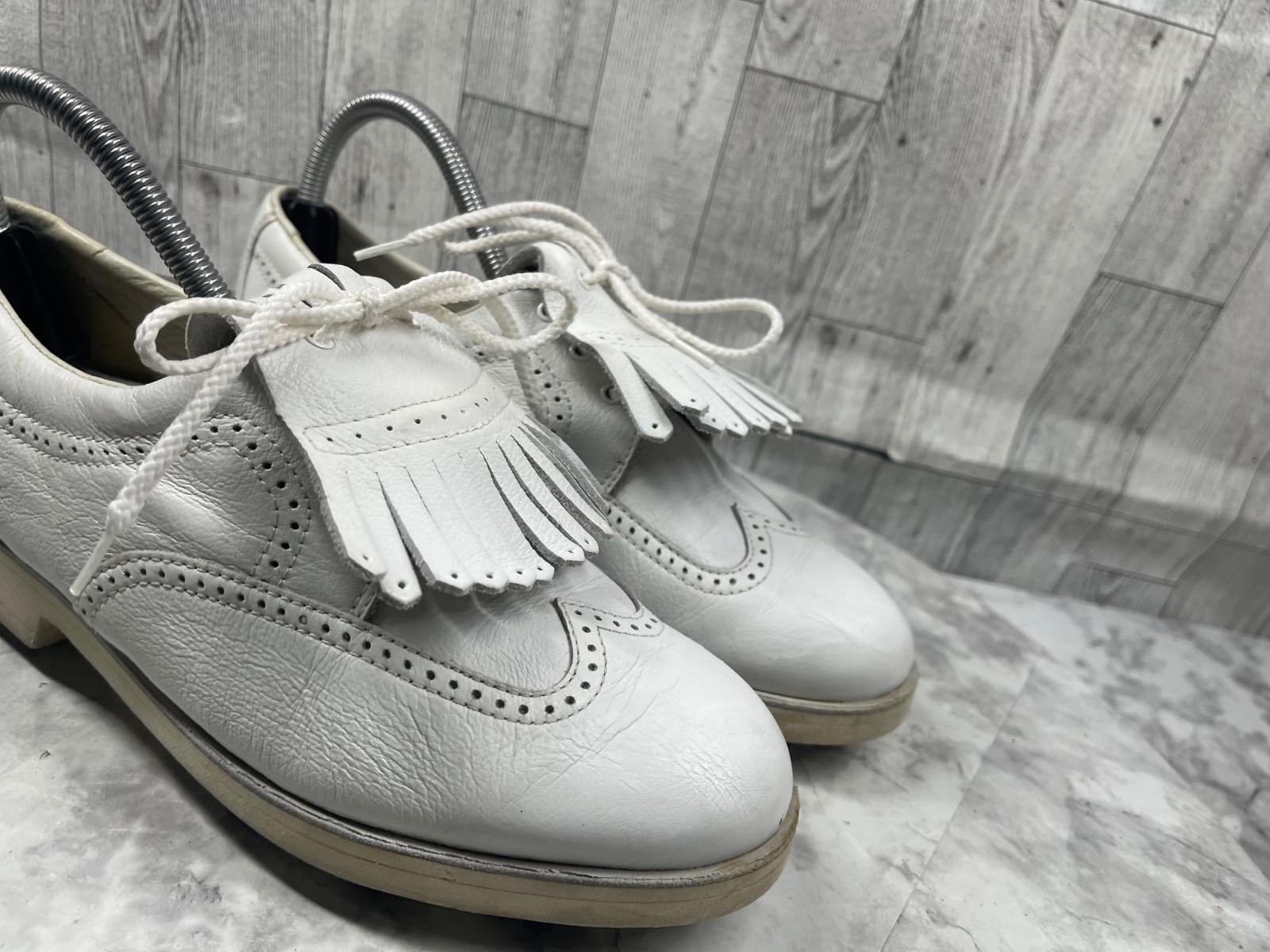 Mephisto Golf Shoes Women 8.5M Air-Relax Shoes White Leather Wingtips Kiltie
