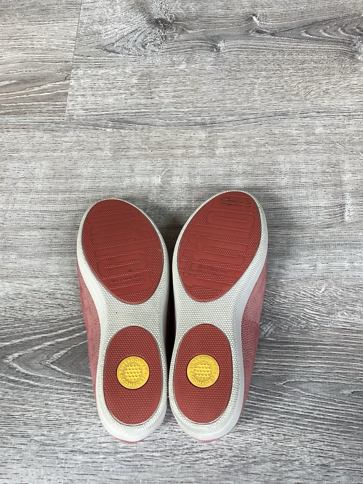 Fitflop superskate Pink Salmon lizard slip on sneakers Womens size 8.5 Shoes
