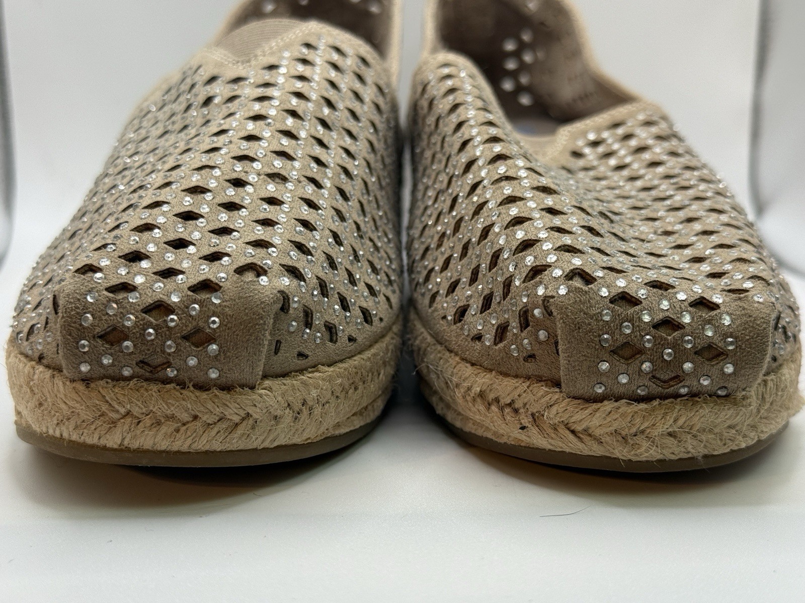 Women’s BOBS By Skecher HIGHLIGHTS GLAMSQUAD Wedge Taupe Sz 9 New