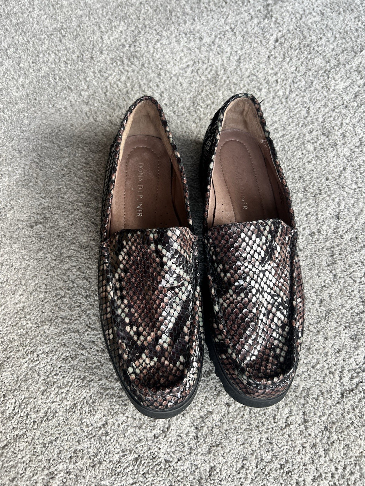 Donald J Pliner Rio Size 7 N Snake Print Leather Slip On Loafers