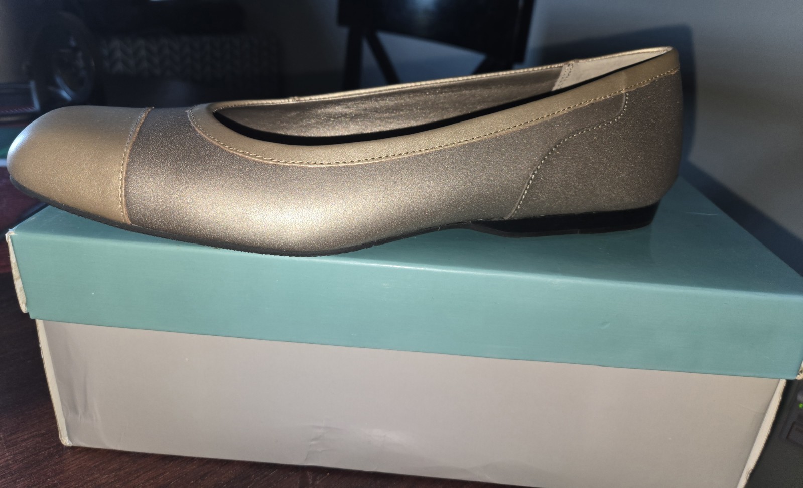 Array Madison Women’s Shoes SIZE 11N