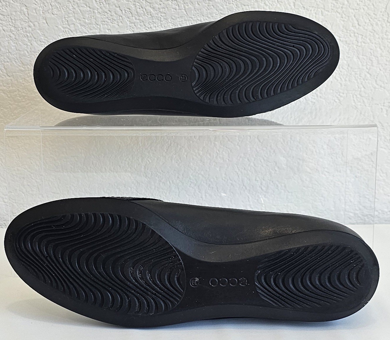 ECCO Women’s Black Leather Slip On Loafers Snake Embossed Comfort Shoes EU 39