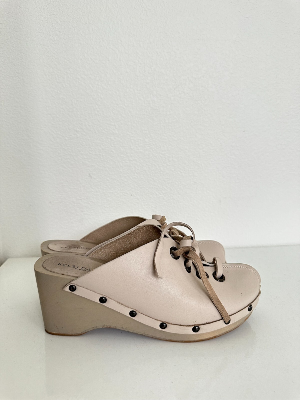 Kelsi Dagger Lace Up Clogs Wedge Leather Taupe Beige Bohemian School Women’s 6.5