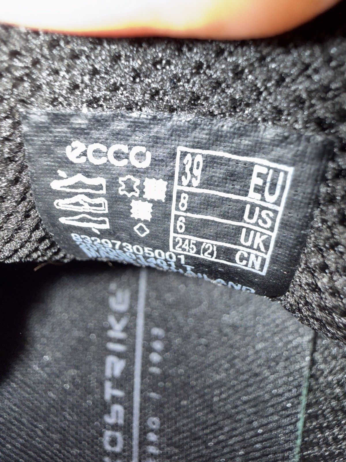 ECCO Exostrike Sneaker Outdoor Hiking Comfort Support Black Suede US 8 / EU 39