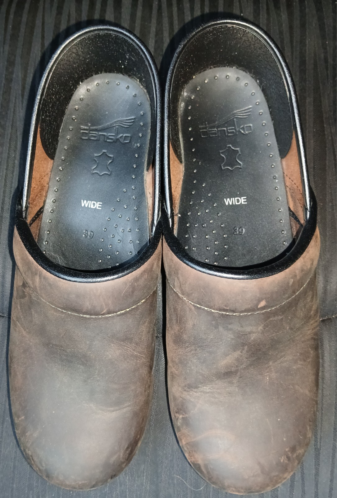 Dansko Women’s Professional Clogs, Size 39, US 8.5 9, Antique Brown, Oiled