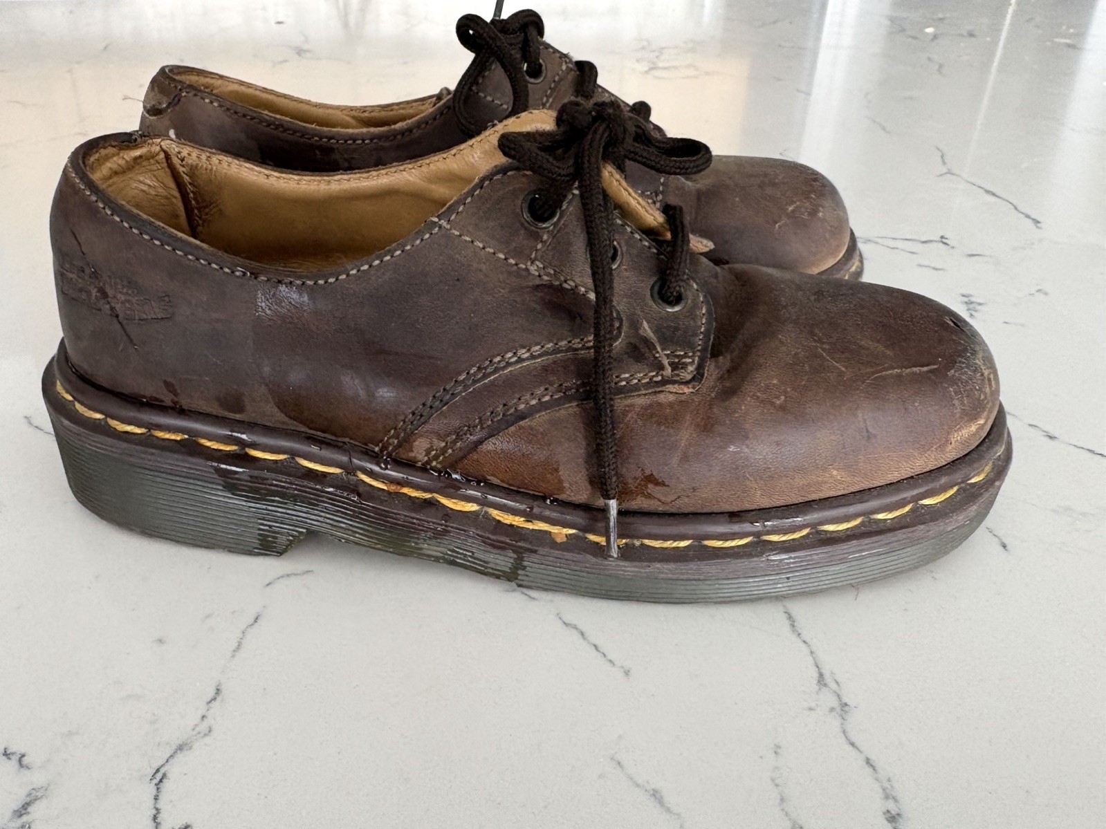 DR. MARTENS RARE VINTAGE MADE IN ENGLAND OXFORDS 1461 WOMENS UK SIZE 2 US 4 1G