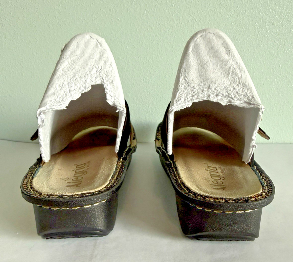 ALEGRIA Colette Unity Black Gold Womens 38/8-8.5 Comfort Art to Wear Snake Print