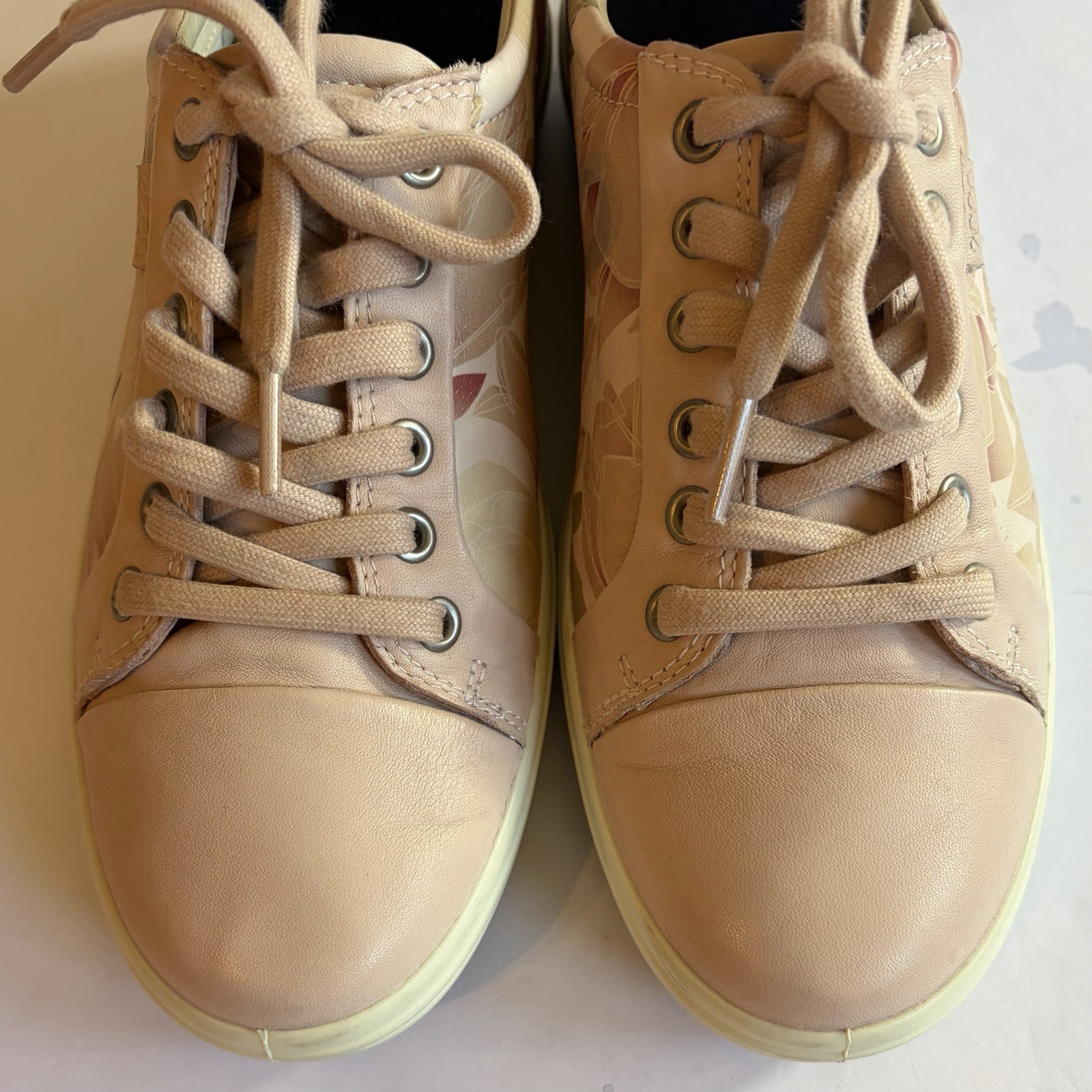 Ecco Soft 7 Floral Rose Dust Pink Sneaker Shoe Women’s Size US 9 EU 40