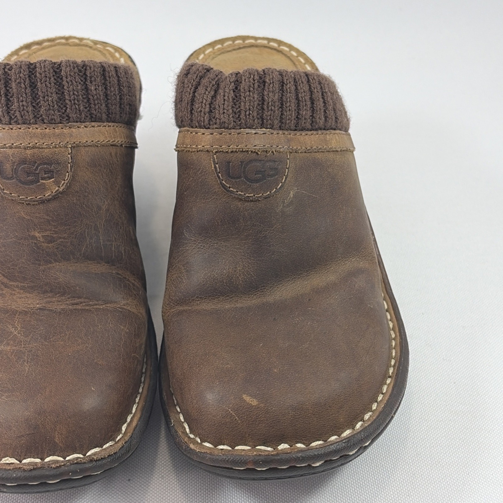UGG Gael Leather Mule Clogs Women’s Size 6 Brown Slip On Comfort Shearling Lined