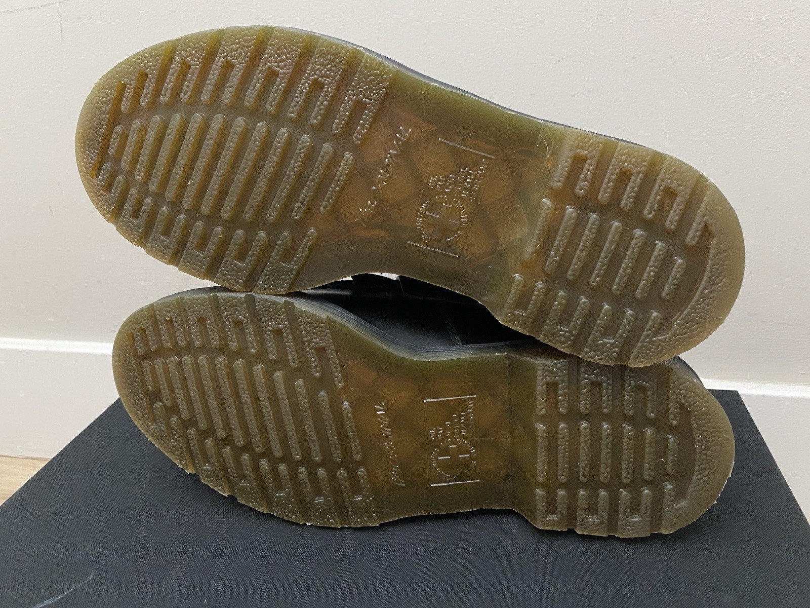 Dr. Martens Adrian Smooth Black Leather Tassel Loafers Men’s 6 / Women’s 7 Shoes