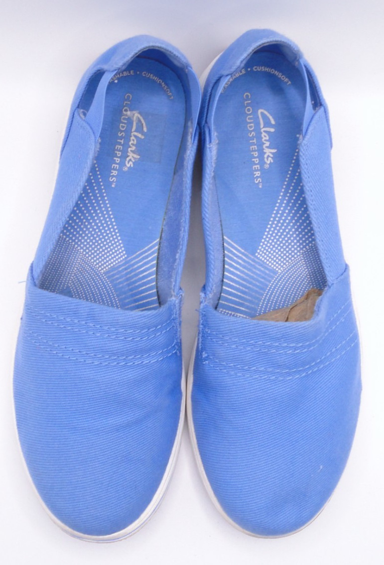 Clarks Shoes Women’s 8.5 W Breeze Step Cloudsteppers Canvas Slip On Light Blue