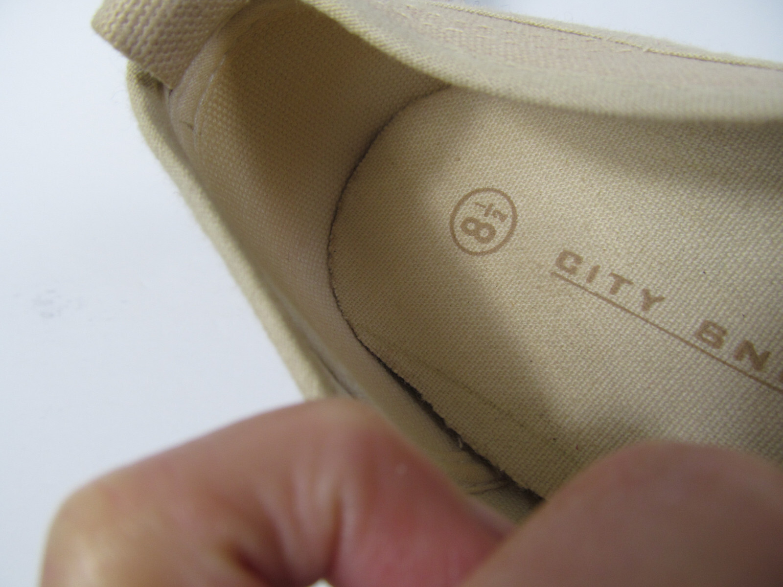 Vtg Womens Shoes Size 8.5 City Sneake Sneakers Slip on Tan Canvas Casual 1990s M