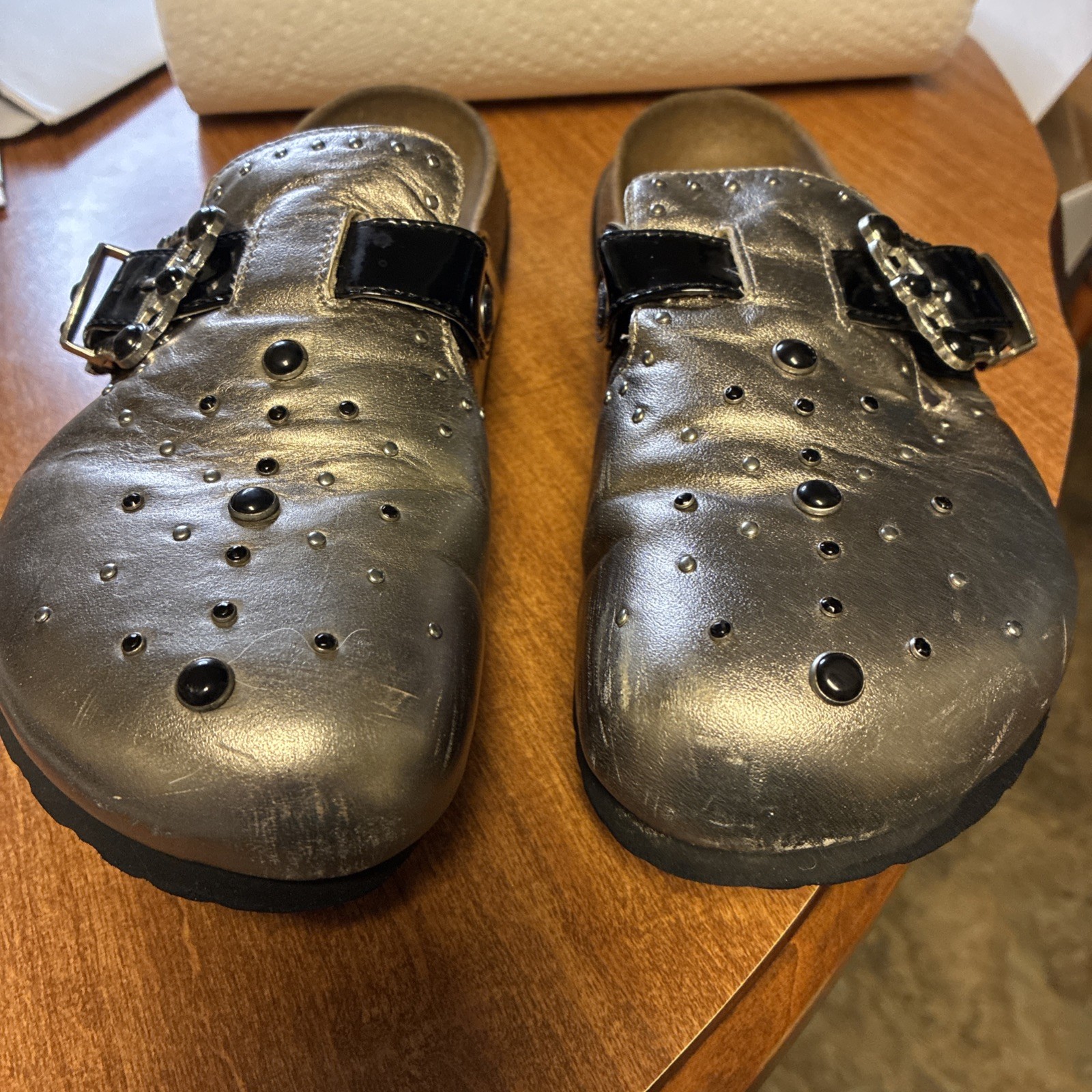 Betula Clogs Ladies Size 39 (US 8) Genuine Leather Silver W.Black Patent Accents