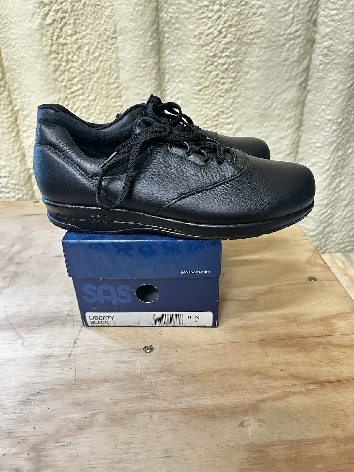 SAS 2070-013 Liberty Black Slip-Resistant 9 N Women’s Shoes New In Box