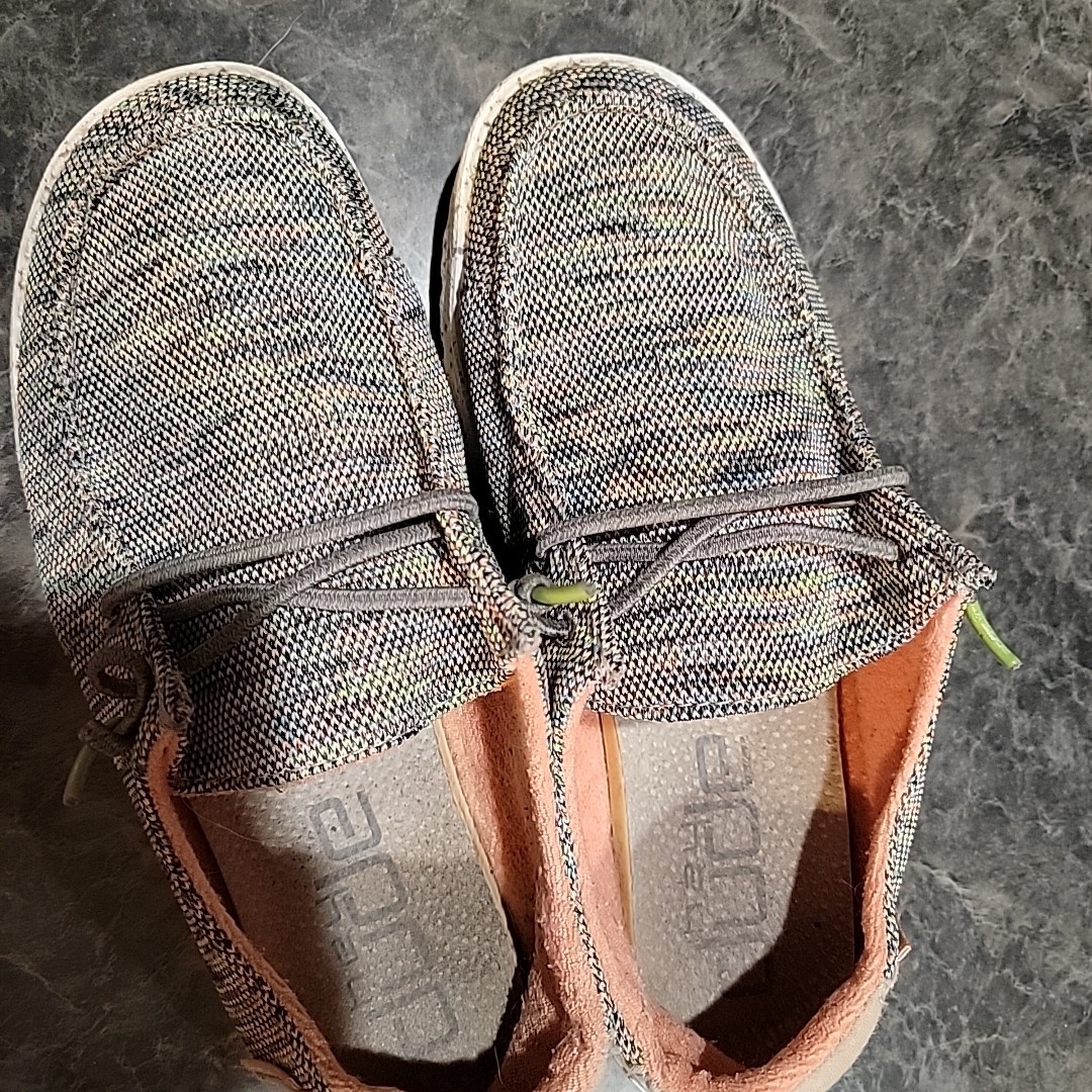 Hey Dude Wendy Sox Women’s Size 9 Slip On Shoes Peacock Pink Casual Comfort