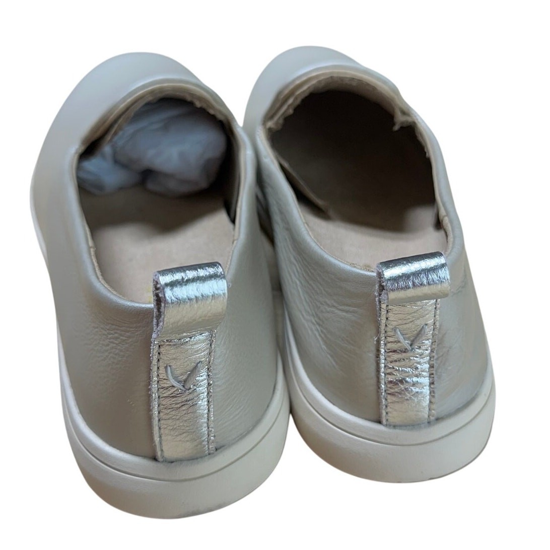 Vionic Uptown Willa Women’s Orthotic Slip-On Loafer Silver Sz 7 New Without Box