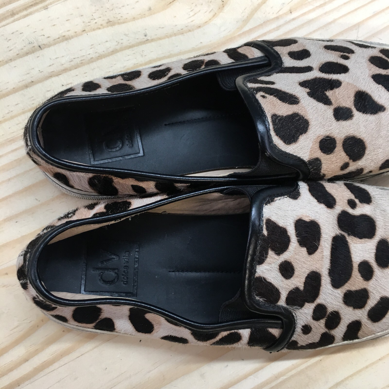 Dolce Vita Shoes Womens 8.5 Leopard Faux Fur Slip On Sneakers Brown Comfort