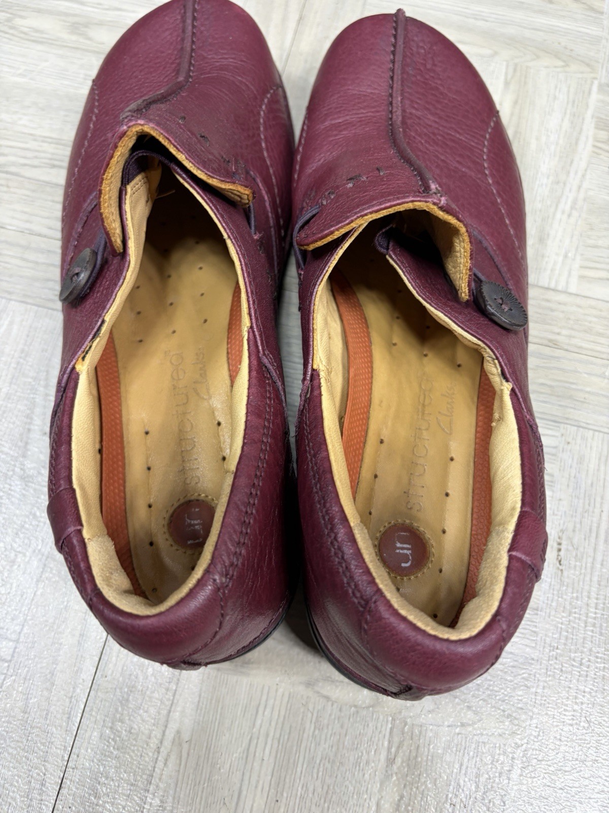 Clark’s Unstructured Un Loop Red Leather Slip On In Dress Shoe Red Women 8 M