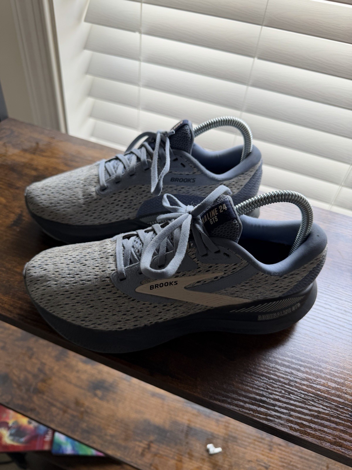 Brooks Adrenaline GTS 24 Womens Shoe Sz 7B Country Wash Bluewash Mesh Sneaker