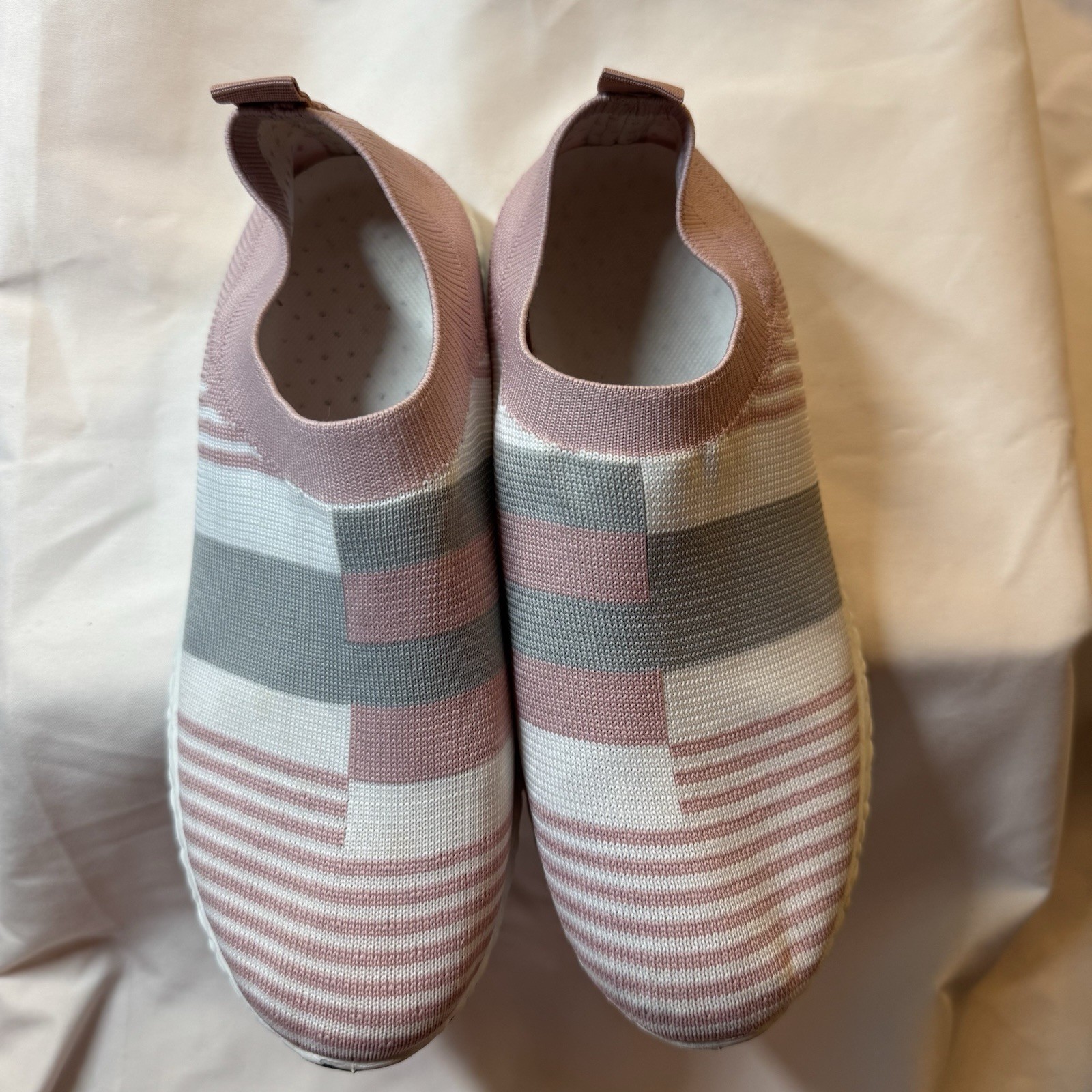 Womens Size 9 Pink, Gray, White, Elastic Knit Mesh Sock Sneakers