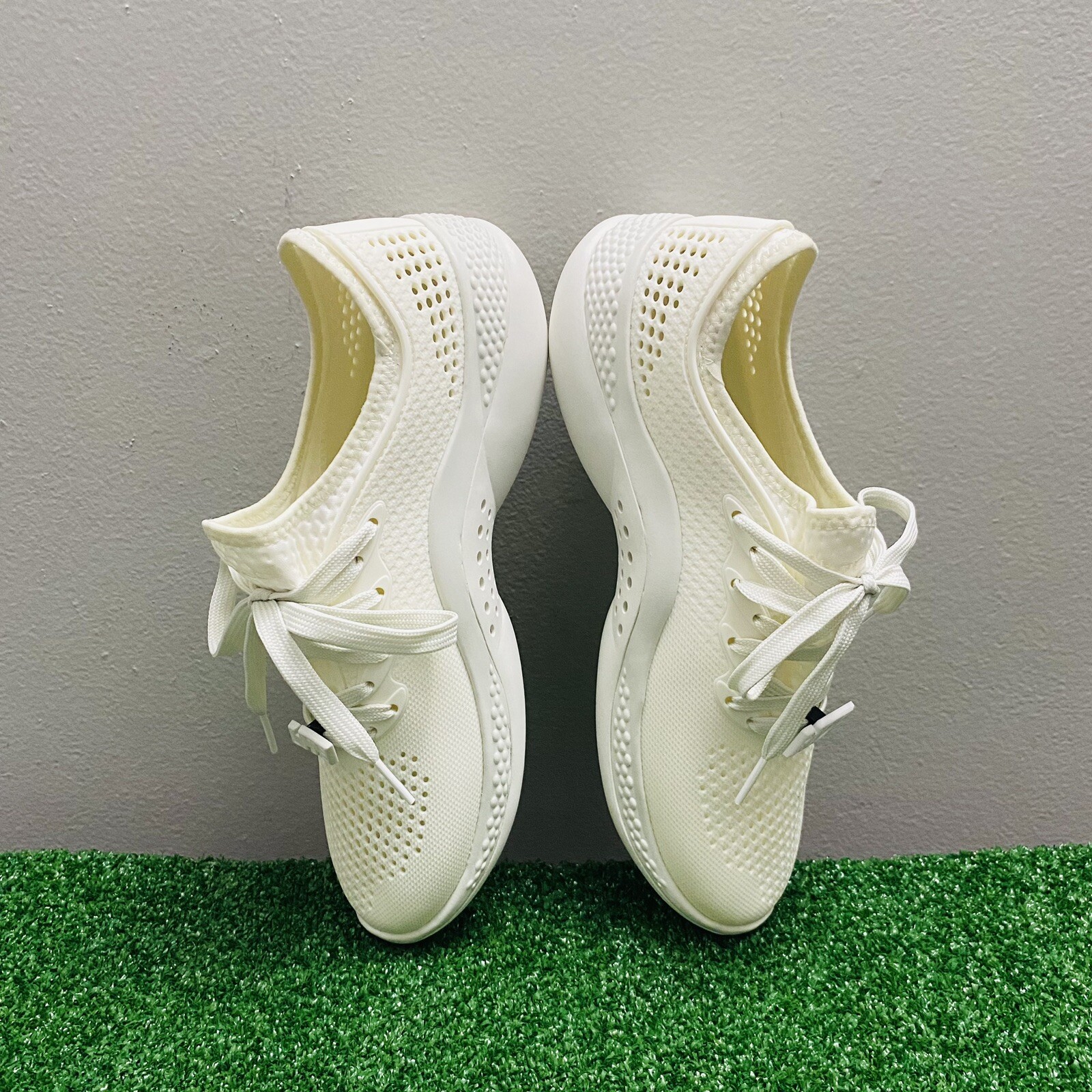 CROCS Women’s Sneakers – LiteRide 360 Pacer Lace Up Shoes 206705 White Size 10