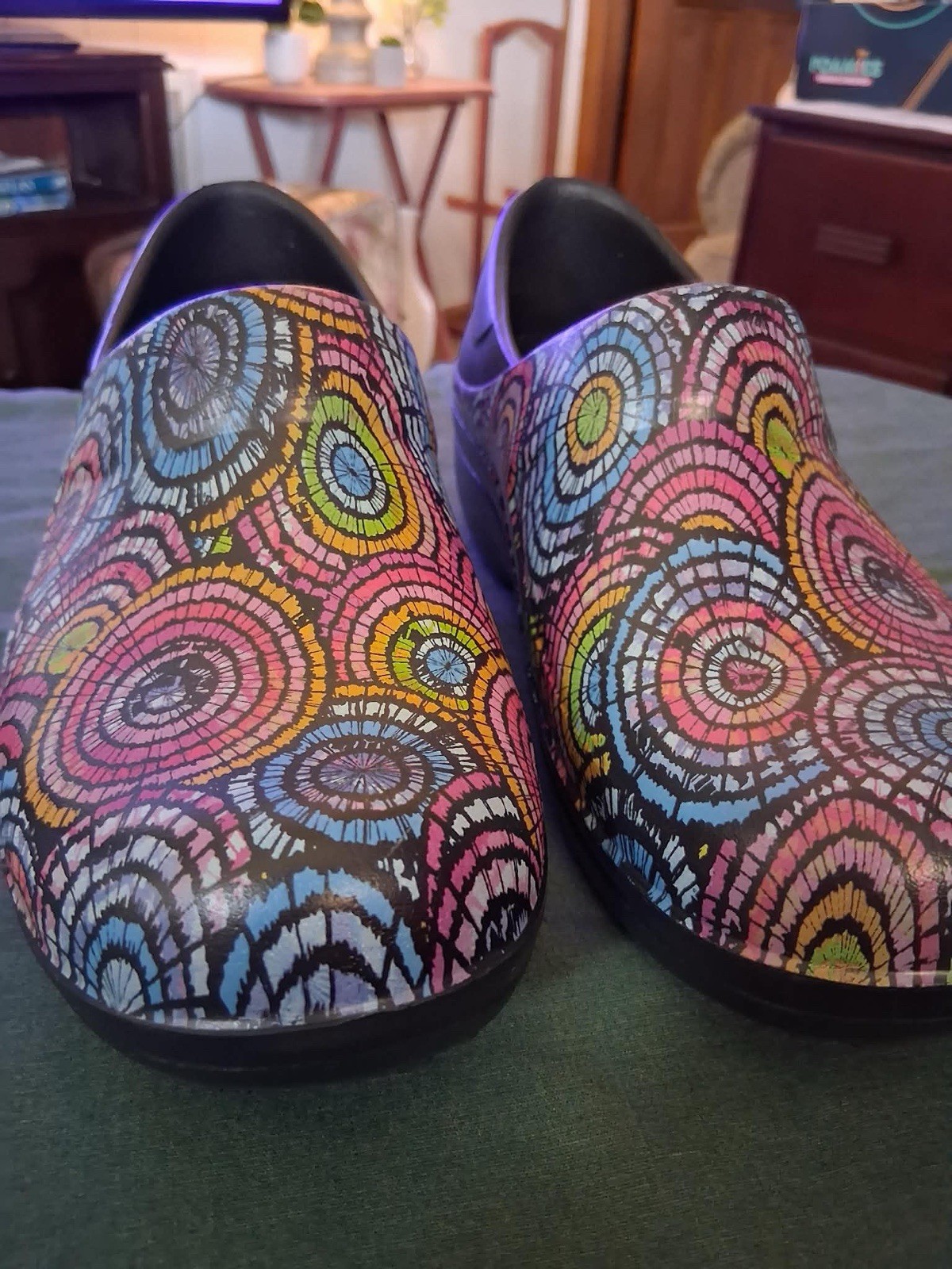 CROCS Neria Pro II Graphic Print Slip Resistant Slip-On Work Nurse Clogs