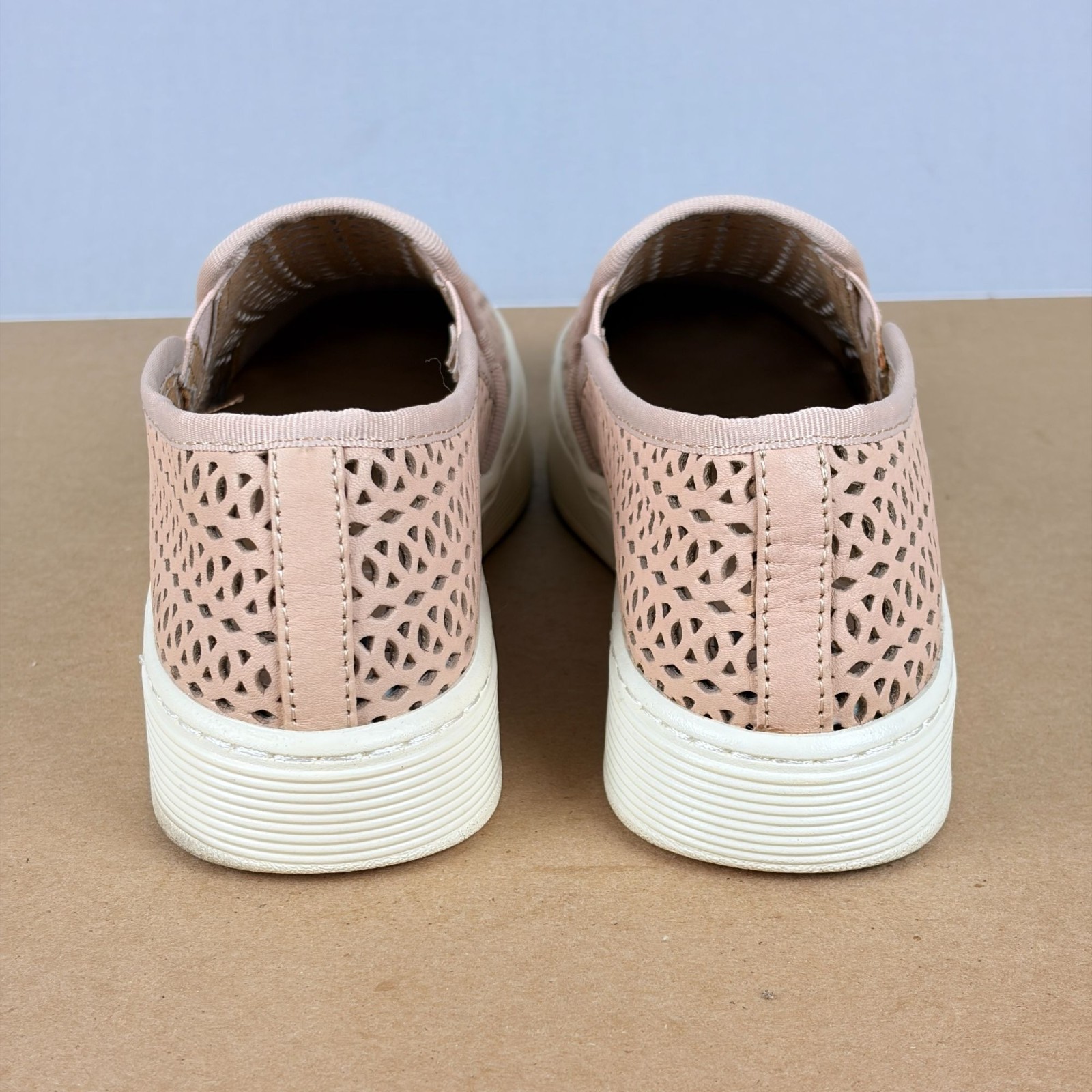 Sofft Somers II Leather Slip On Sneakers Womens 6 Tan Laser Cut Casual Comfort
