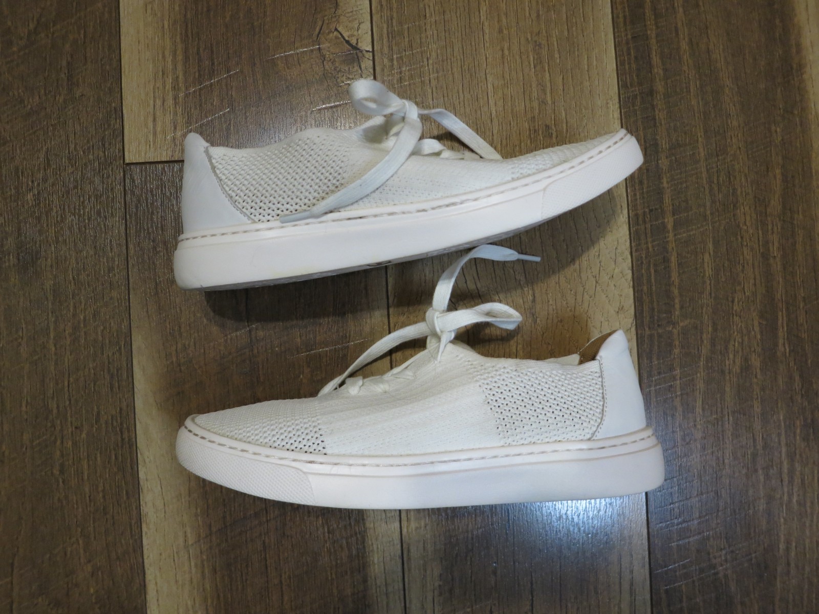Comfortiva Align Women’s White Synthetic Mesh Lace Up Sneaker Sz 7W