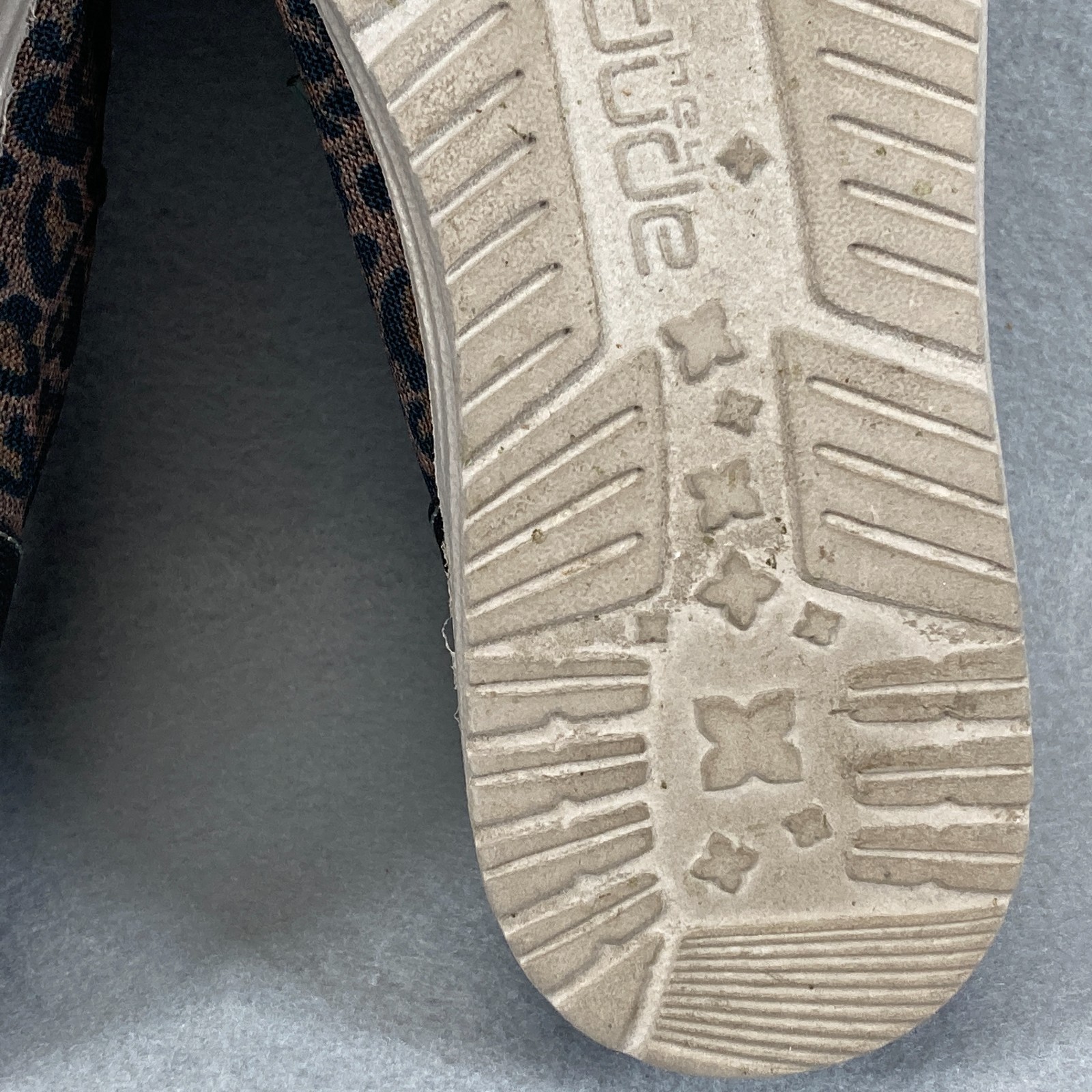 Hey Dude Wendy Sox Shoes Womens 7 Leo Brown Leapord Boat Loafer Moc Toe Slip-on