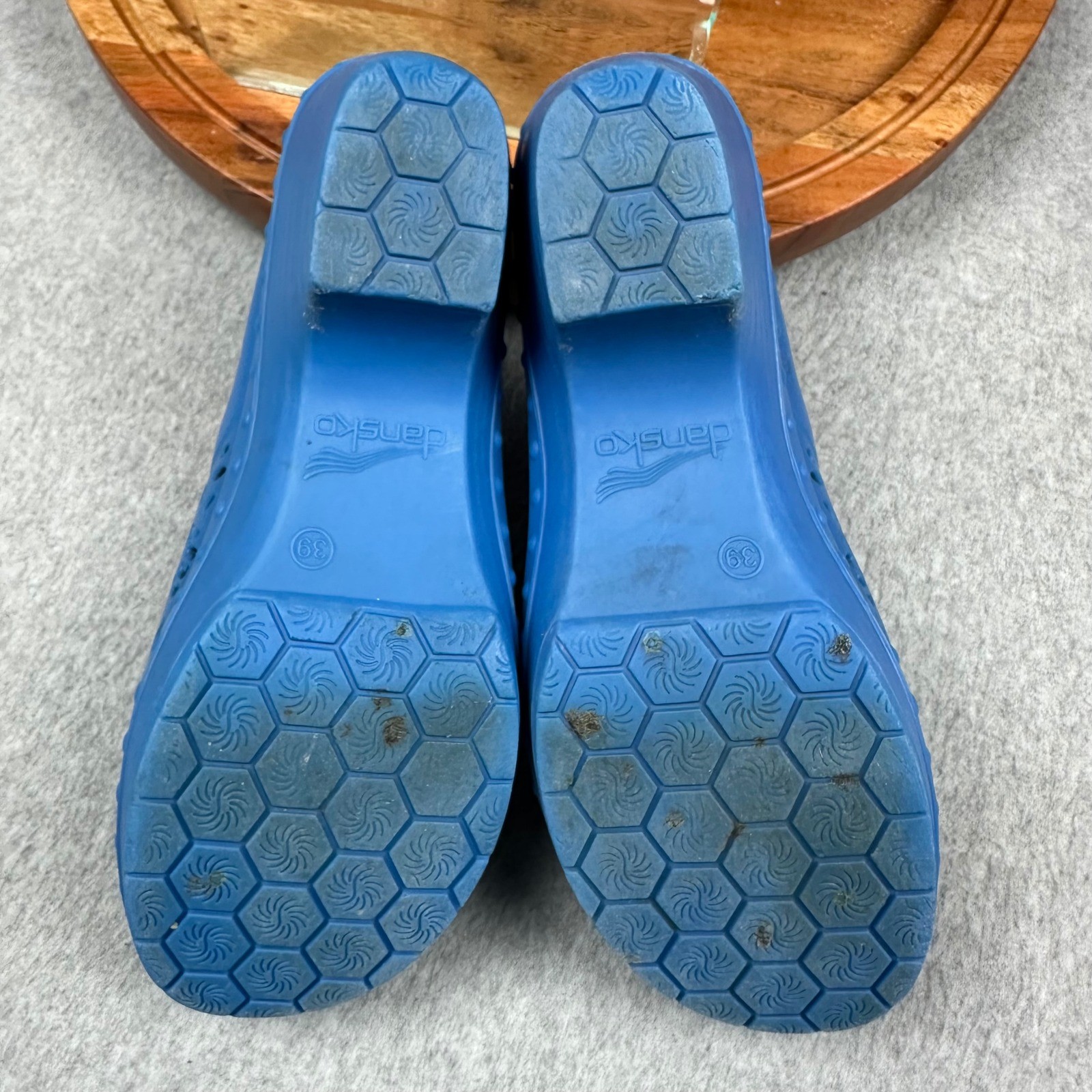 Dansko Blue Rubber Laser Cut Filigree Clogs Mules Womens Size 39 EU 8.5-9 US