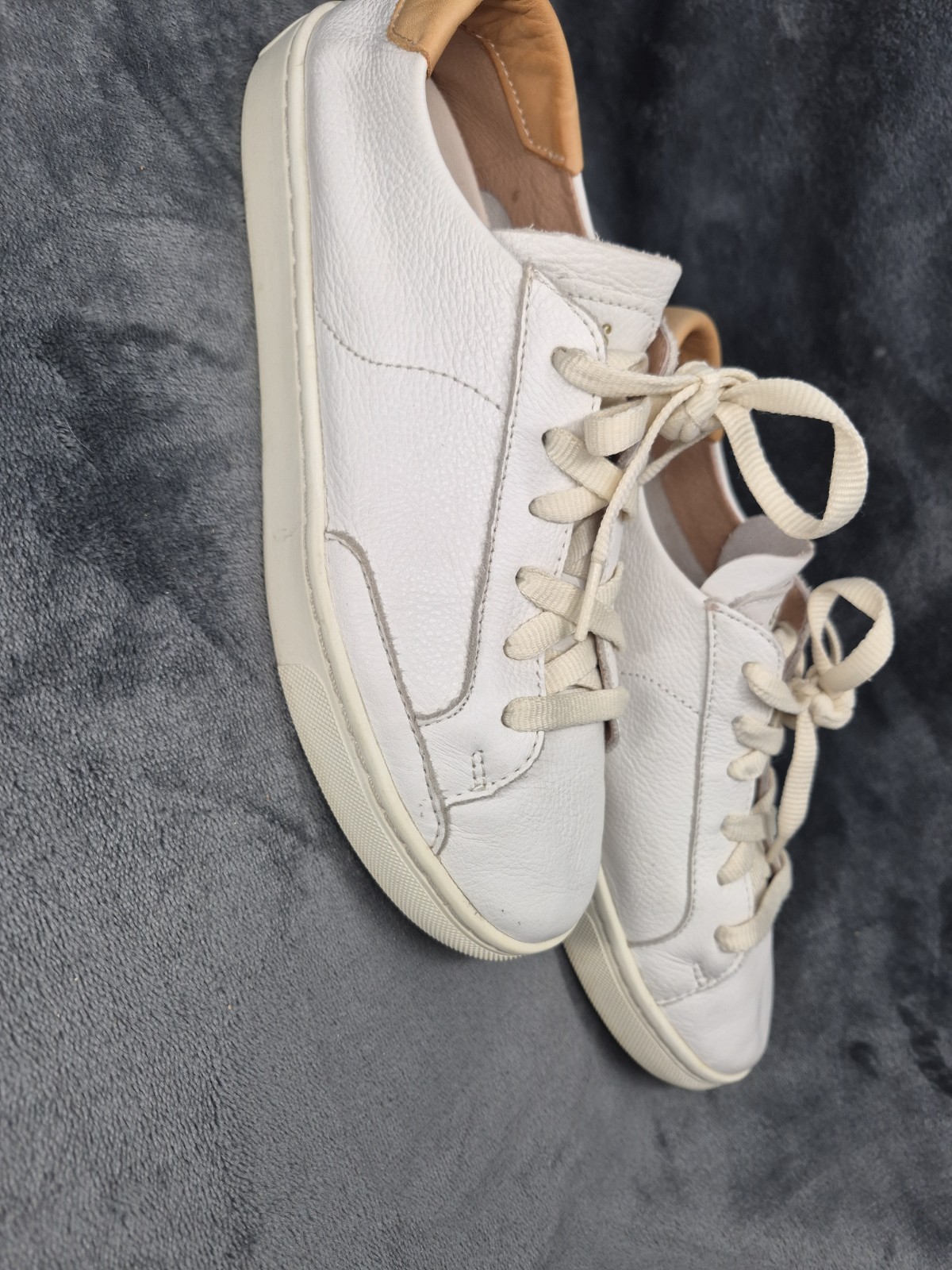 Soludos the original Ibiza classic leather sneaker womens shoes size 8