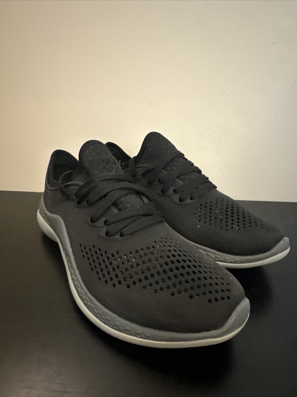 Crocs Womens Literide 360 Pacer Sneakers Size 7 Black Rubber Mesh Lace Up 206705