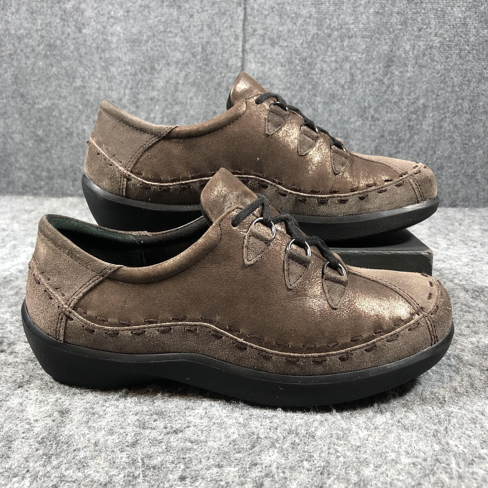 Ziera Womens 10.5 Brown Suede Lace Up Comfort Walking Casual Sneakers