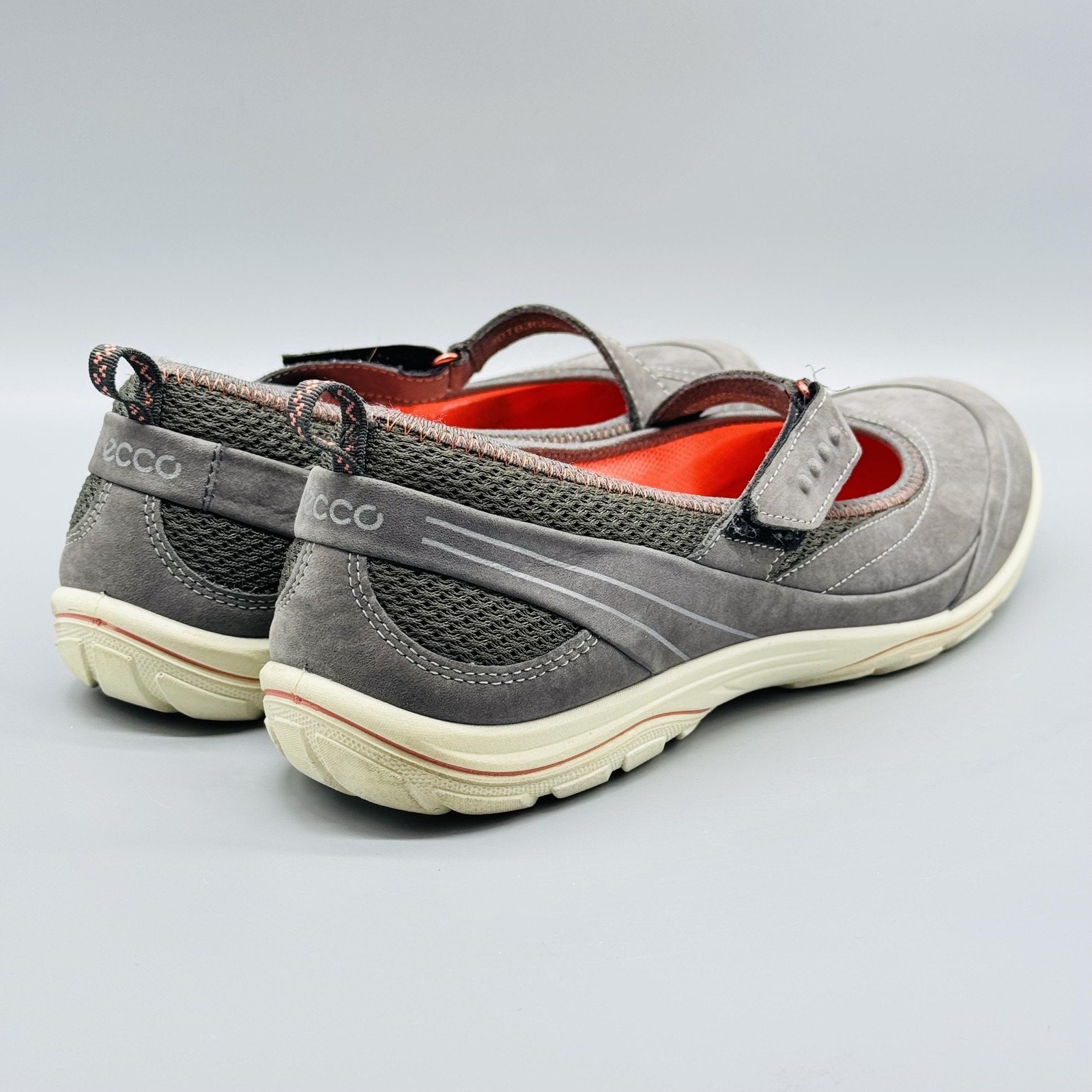 Ecco Shoes Womens 9 Gray Suede Mary Jane Arizona Comfort Walking Lightweight