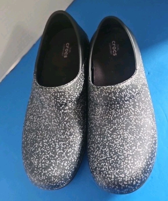 Crocs Dual Comfort Women’s Spotted Clog Shoes Black White Slip On Sz 10 Nursing