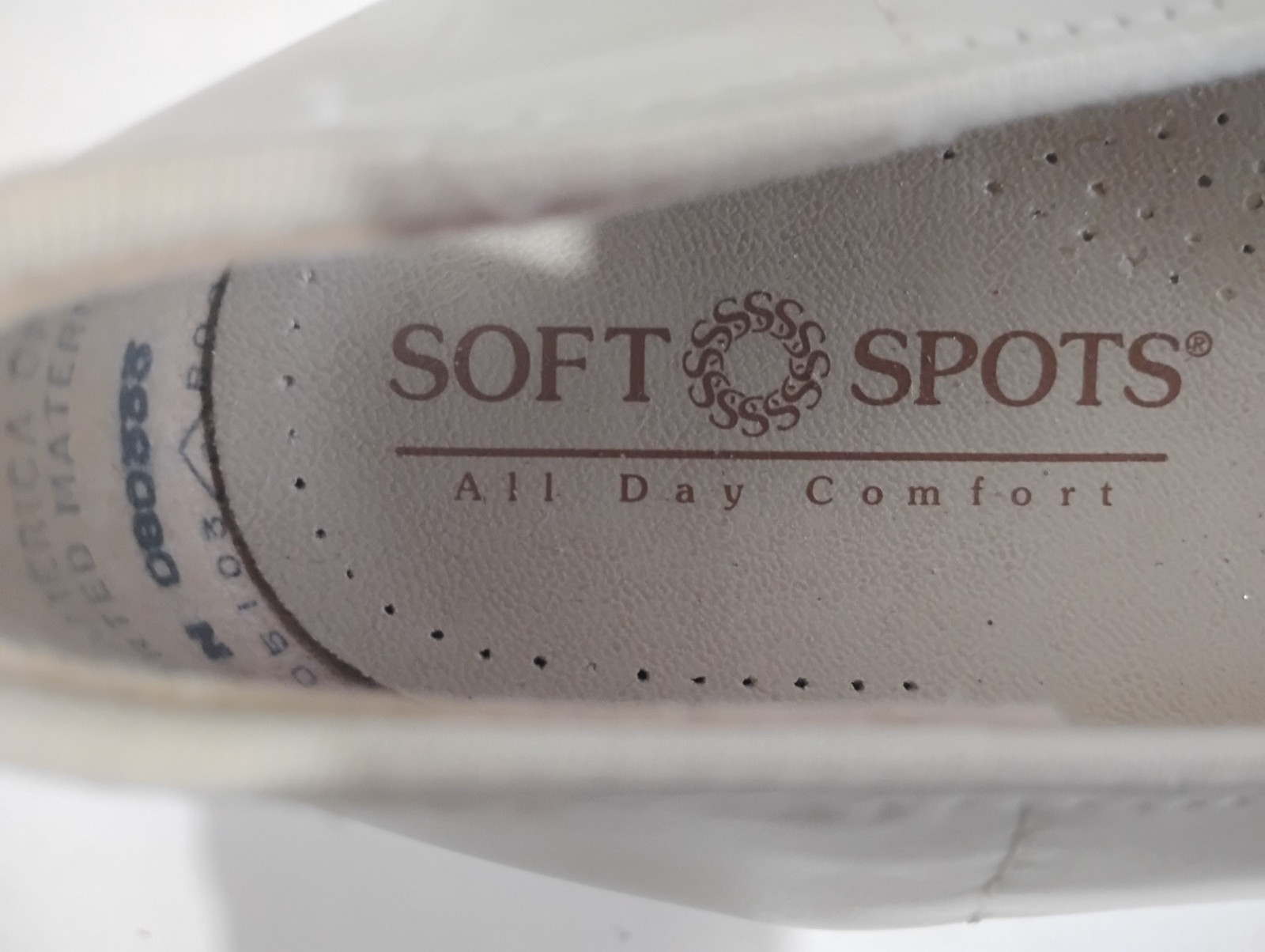 Soft Spots Shoes Women 8N Wedge Off White / Light Beige Leather Slip On