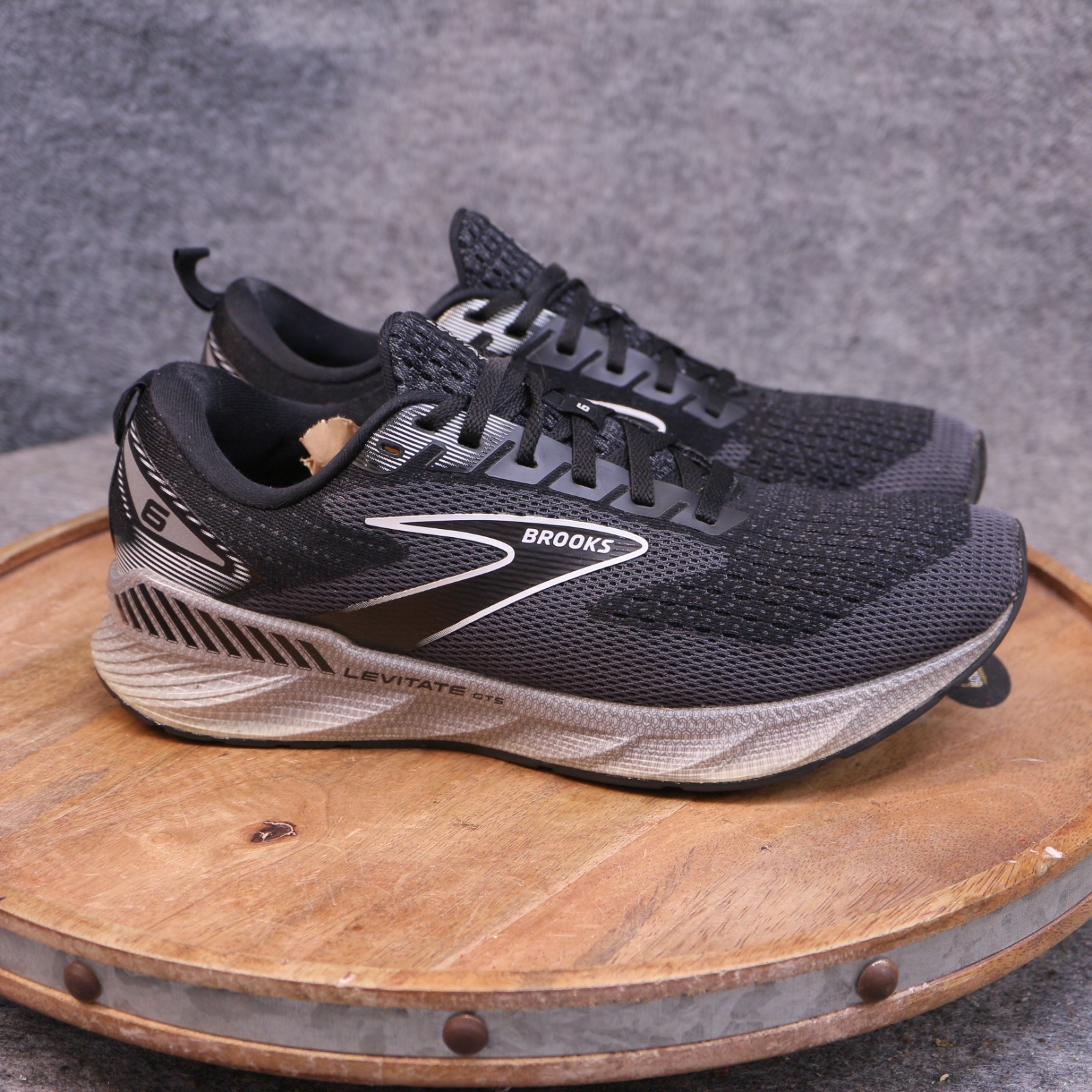 Brooks Levitate GTS 6 Womens Size 9.5 B Shoes Black Gray Road Running Sneakers